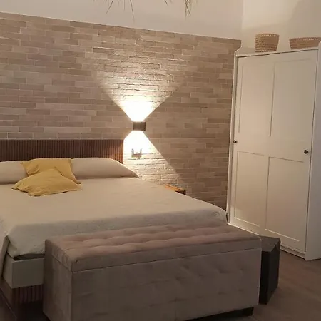Casa Rosamari - Su Lago Di Posta Fibreno, Appartamento Con Camino Exterior photo